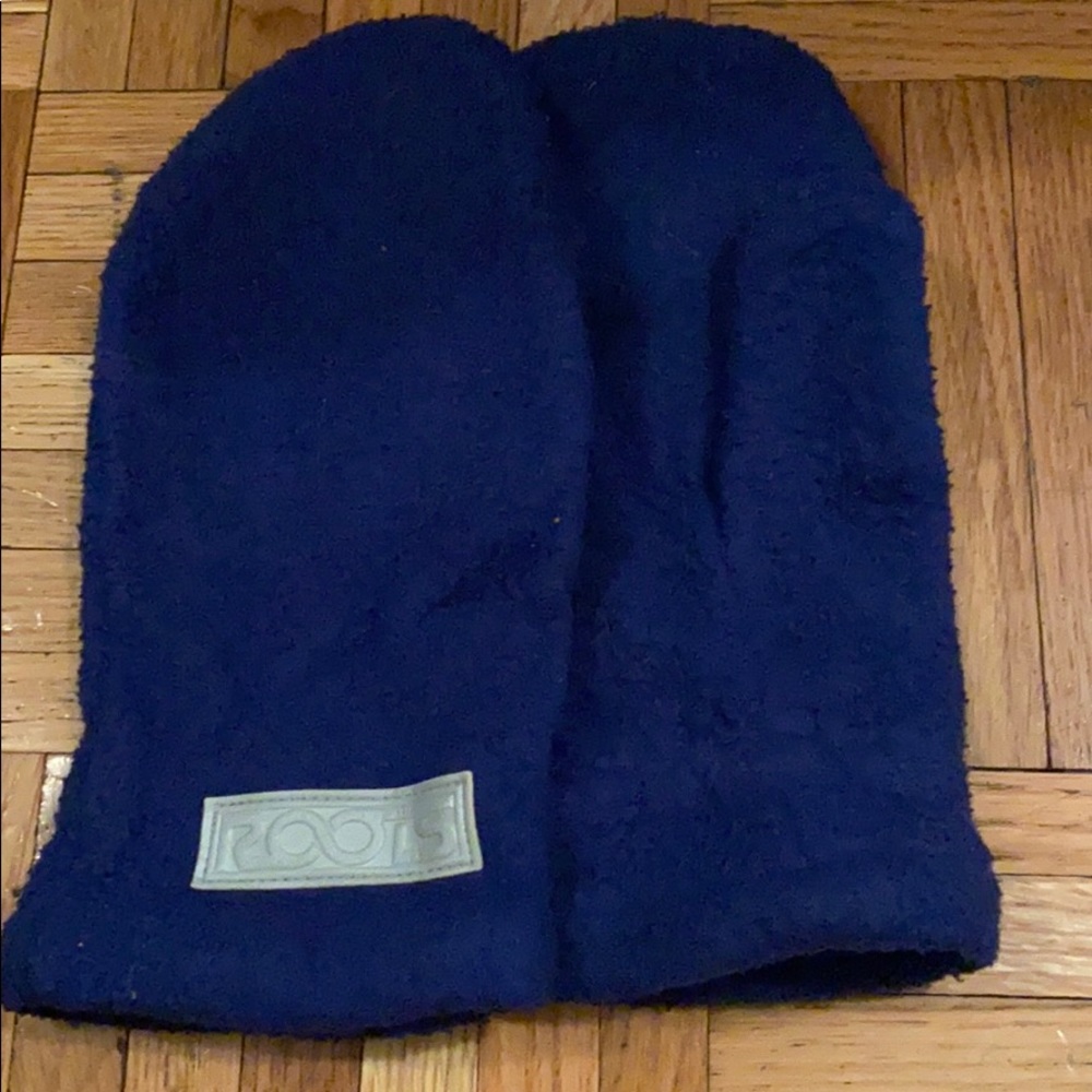 Roots kids mittens